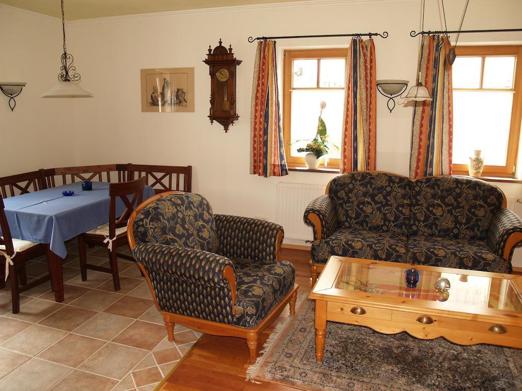 Mosthaeusl Wernstein am Inn Ruang foto